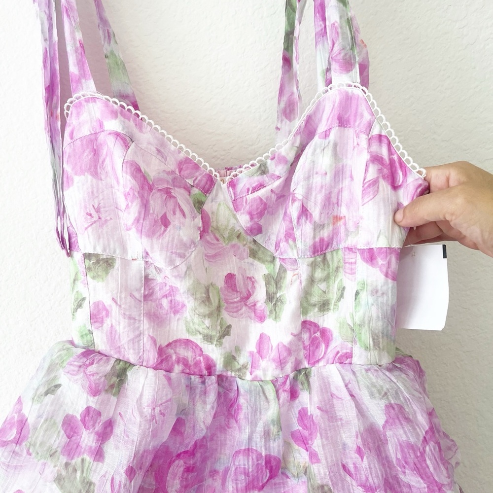 ASTR The‎ Label Zirconia Tie Strap Tiered Dress in Lavender Floral Size XS NEW - Picture 5 of 9